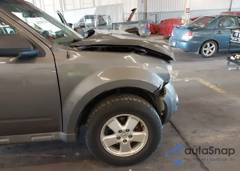 2011 Ford Escape Xlt from USA, damaged, VIN 1FMCU9D70BKA87785